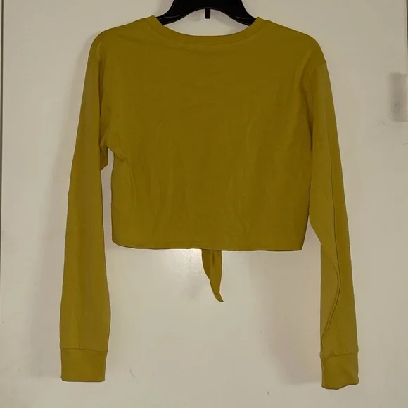 Forever 21 Long Sleeve Crop Top - Picture 2 of 2
